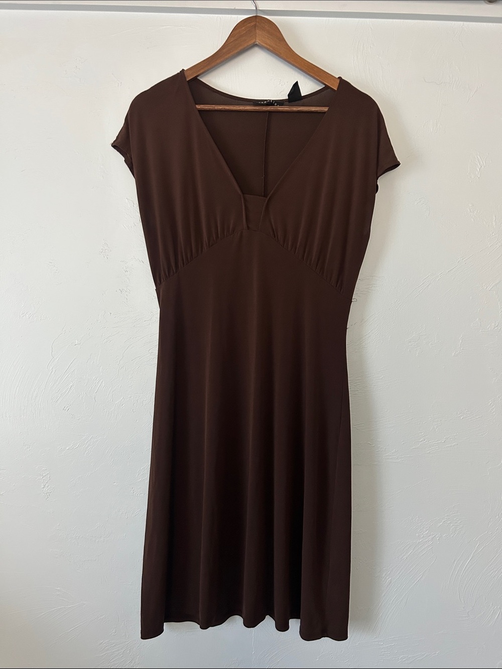attention Brown V-Neck Short Cap Sleeve Midi Dress